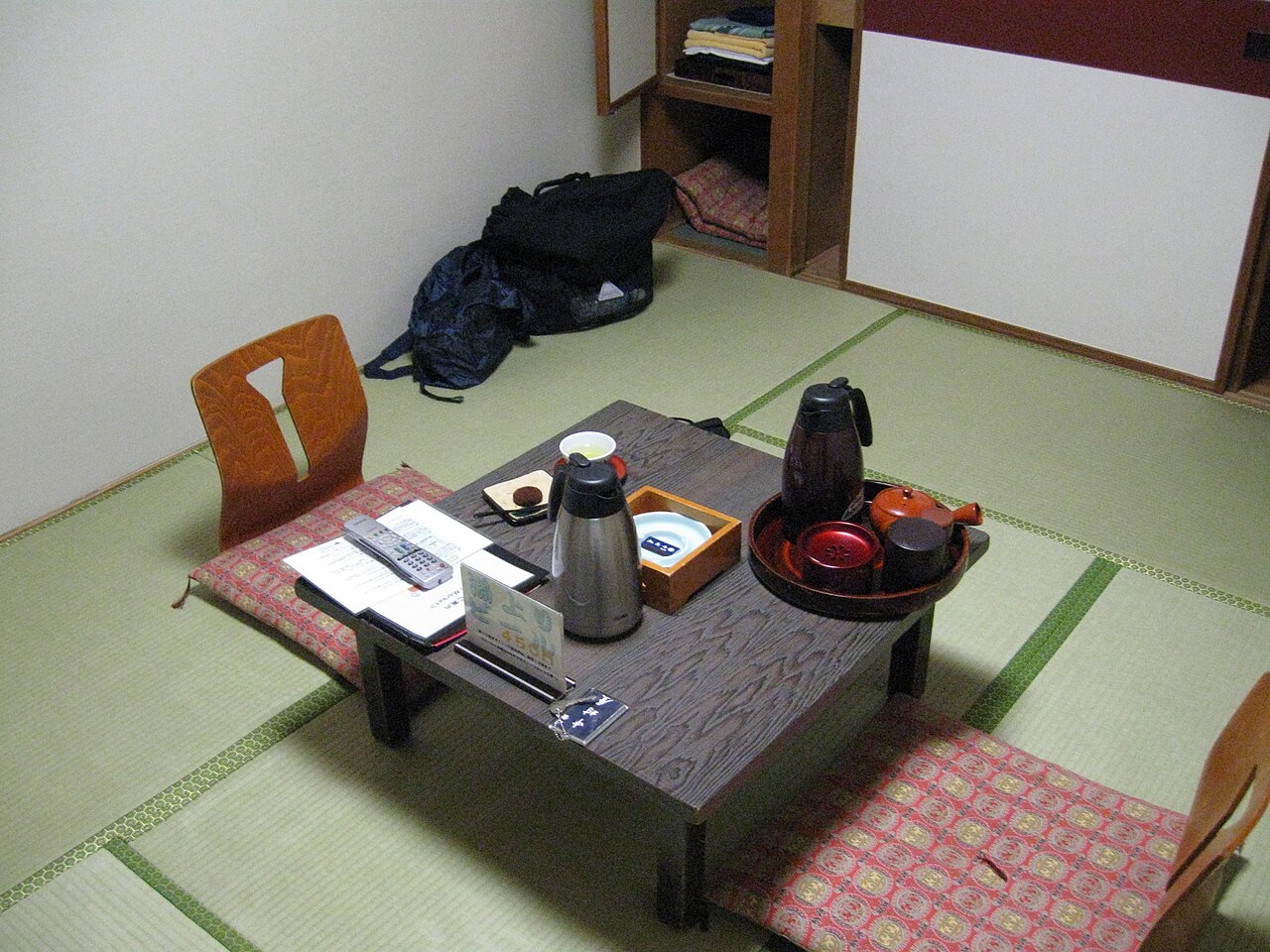 旅館の客室の内部