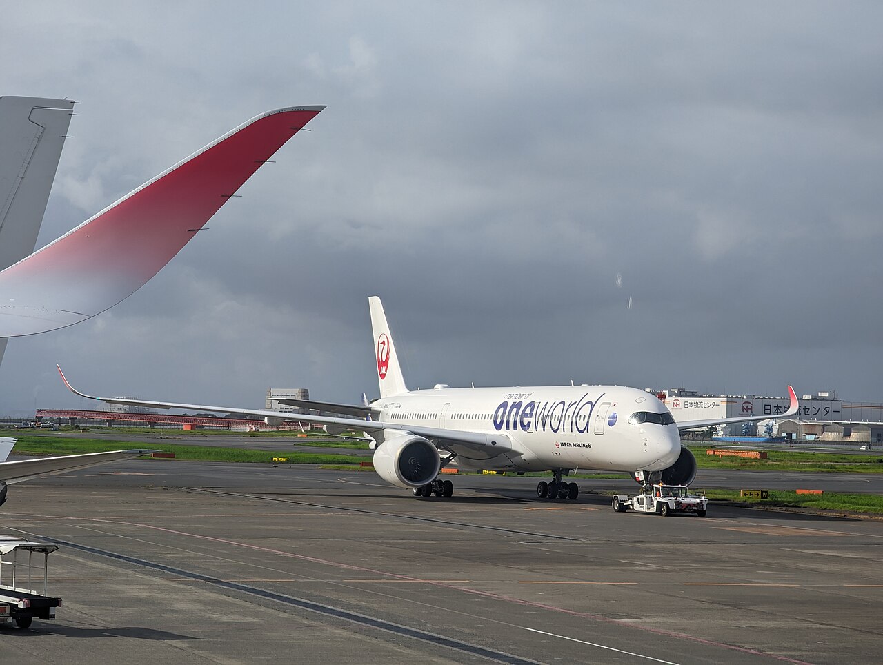 羽田空港の旅客機